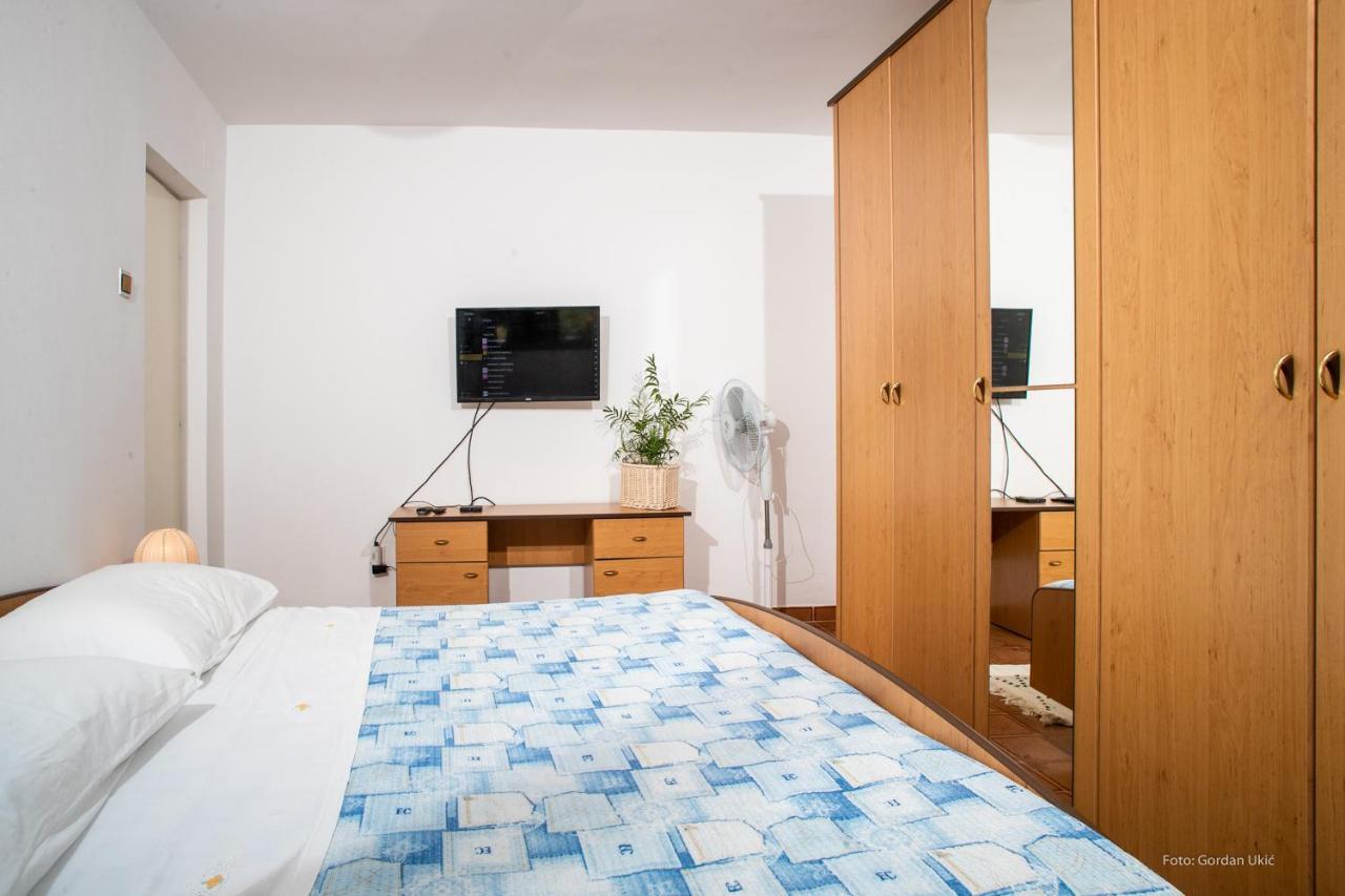 Apartman Luka 로비니 외부 사진